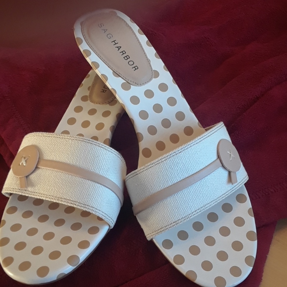 Sag Harbor slip on Sandals